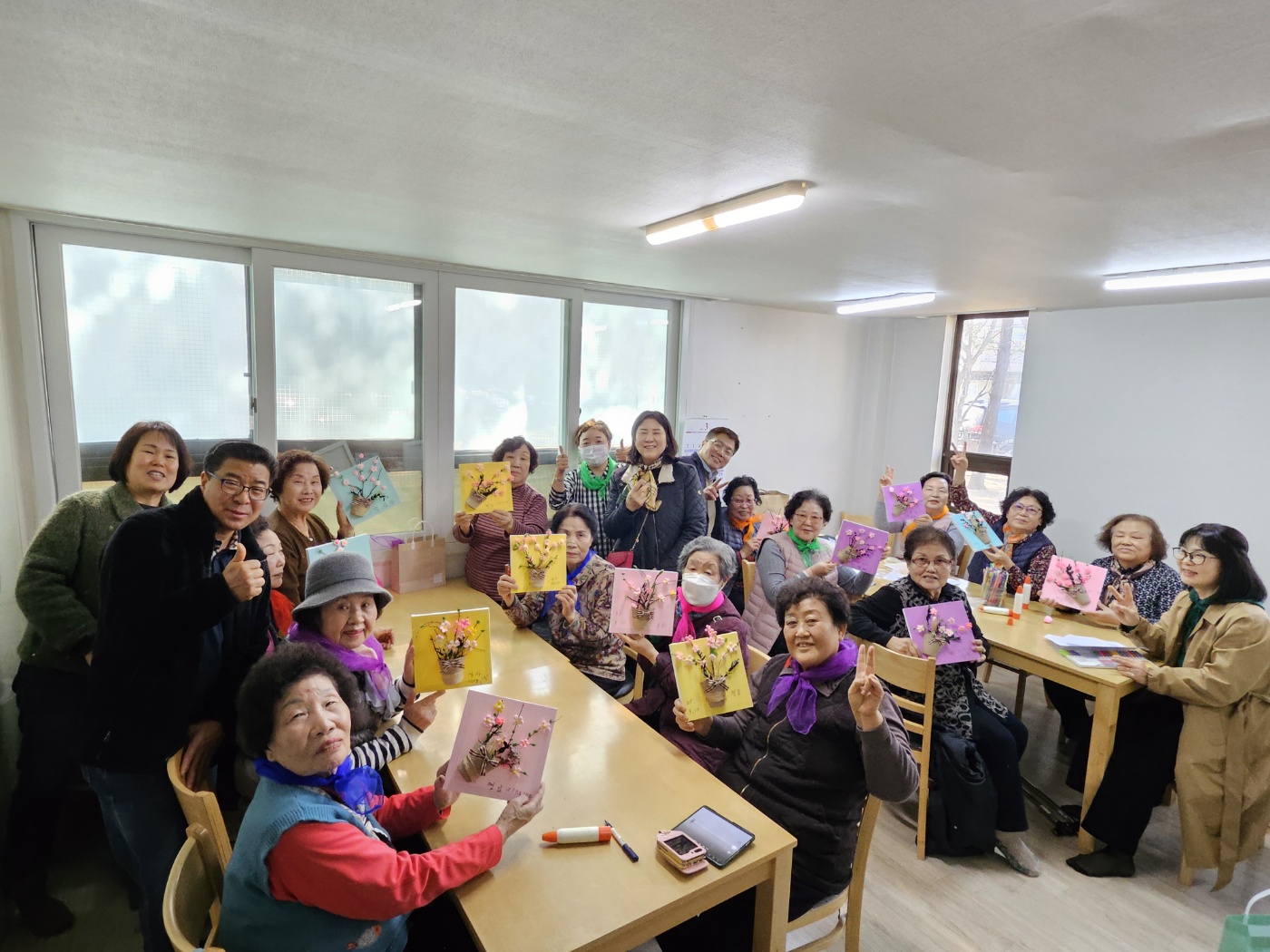연수구 동춘2동 주민자치회가 2025년 주민자치회 신규 사업으로 찾아가는 치매예방교실을 운영하고 있다